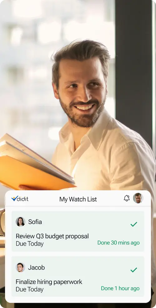 a business owner seeing messages from the Didit app